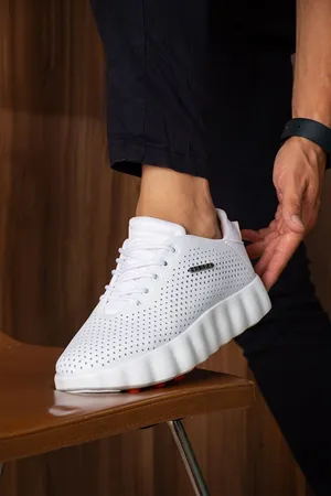 Boy Uzatan Gizli Topuklu Beyaz Erkek Spor Ayakkabı GT068
